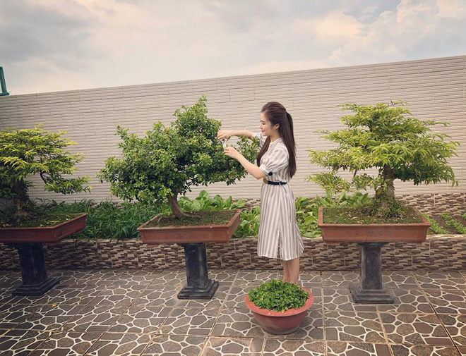 Nhà riêng ở quê của Hương Tràm gây bất ngờ vì sự sang trọng, bề thế - Ảnh 6. Nhà riêng ở quê của Hương Tràm gây bất ngờ vì sự sang trọng, bề thế 5