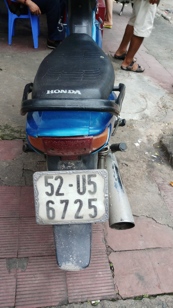 Nhóm hiệp sĩ Tân Bình tiếp tục lập công, bắt cướp ở Sài Gòn sau vụ 5 thành viên bị tấn công - Ảnh 1. Nhóm 'hiệp sĩ' Tân Bình tiếp tục lập công, bắt cướp ở Sài Gòn sau vụ 5 thành viên bị tấn công 1