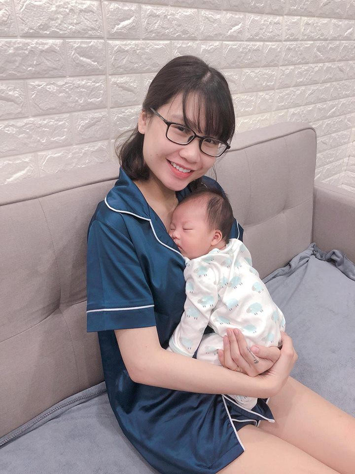 Thanh Trần khoe mua xe hơi tiền tỷ ở tuổi 21, tiết lộ từng bị đại gia gạ tình khi còn độc thân - Ảnh 3. Thanh Trần khoe mua xe hơi tiền tỷ ở tuổi 21, tiết lộ từng bị đại gia gạ tình khi còn độc thân 3