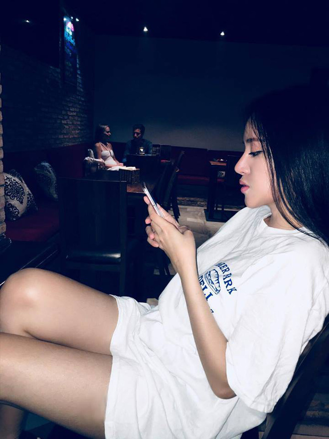Sau 5 năm ngoan hiền, Bà Tưng bất ngờ sexy trở lại - Ảnh 10. Sau 5 năm ngoan hiền, Bà Tưng bất ngờ tái xuất trở lại khiến người hâm mộ đứng ngồi không yên 10