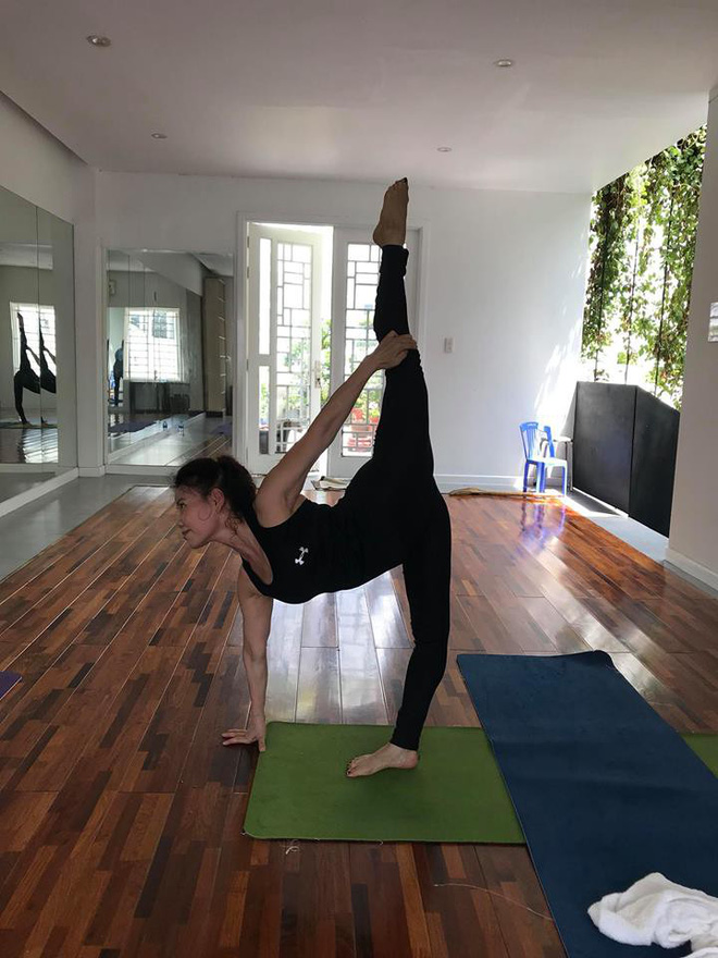 Người phụ nữ 61 tuổi khiến Hồ Ngọc Hà luôn phải ghen tỵ - Ảnh 8. Người phụ nữ 61 tuổi khiến Hồ Ngọc Hà luôn phải 'ghen tỵ' 8
