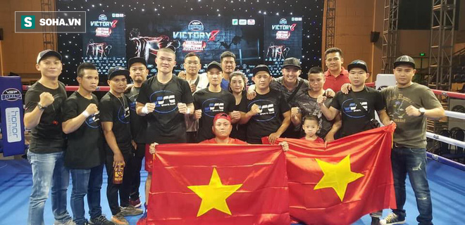 Võ sĩ Trương Đình Hoàng phẫn nộ vì trọng tài, nói lời cay đắng sau trận thua tức tưởi - Ảnh 2. Võ sĩ Trương Đình Hoàng phẫn nộ vì trọng tài, nói lời cay đắng sau trận thua tức tưởi 2