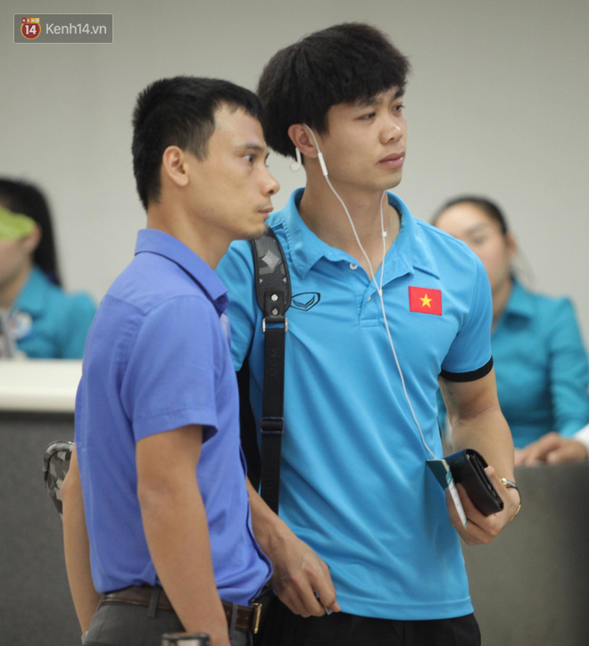 Khoảnh khắc đáng yêu: Đình Trọng hờn dỗi vì thầy Park đút kem cho Tiến Dũng - Ảnh 5. Khoảnh khắc đáng yêu: Đình Trọng hờn dỗi vì thầy Park đút kem cho Tiến Dũng 3