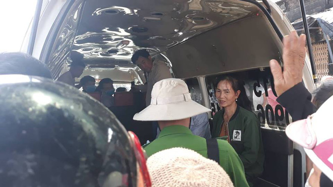 Vụ tai nạn thảm khốc khiến 6 người tử vong ở Bình Phước: Chào vĩnh biệt 3 mẹ con bán nước mía 1