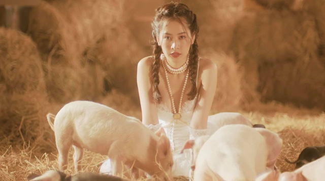 Mặc cho MV bị chê tơi tả, Chi Pu vẫn thắng lớn chỉ sau 3 ngày phát hành ca khúc mới 3