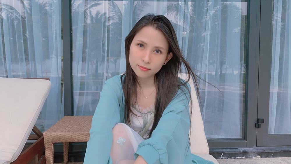 'Thánh nữ nhạc chế' sở hữu 1,5 tỷ lượt xem tiết lộ bất ngờ về doanh thu 3 'Thánh nữ nhạc chế' sở hữu 1,5 tỷ lượt xem tiết lộ bất ngờ về doanh thu 3