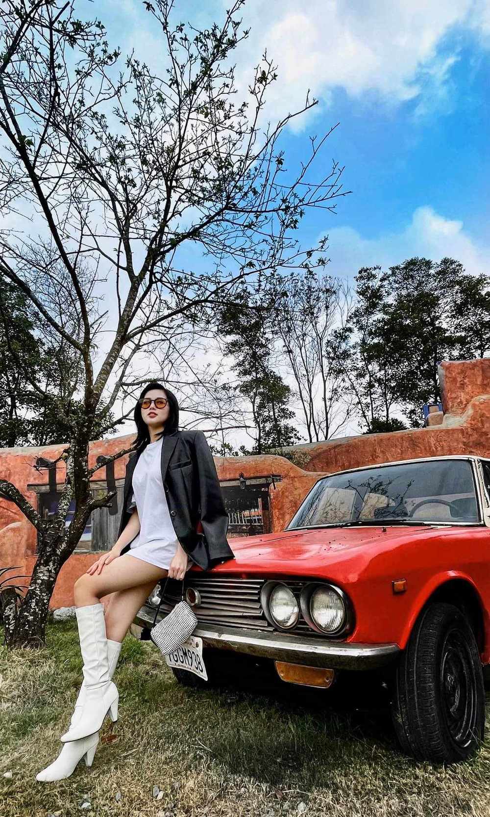 'Đứng hình' với nhan sắc của hotgirl Tâm Tít sau 2 lần sinh nở: Lộ cuộc sống sau khi làm dâu hào môn 18 'Đứng hình' với nhan sắc của hotgirl Tâm Tít sau 2 lần sinh nở: Lộ cuộc sống sau khi làm dâu hào môn 18