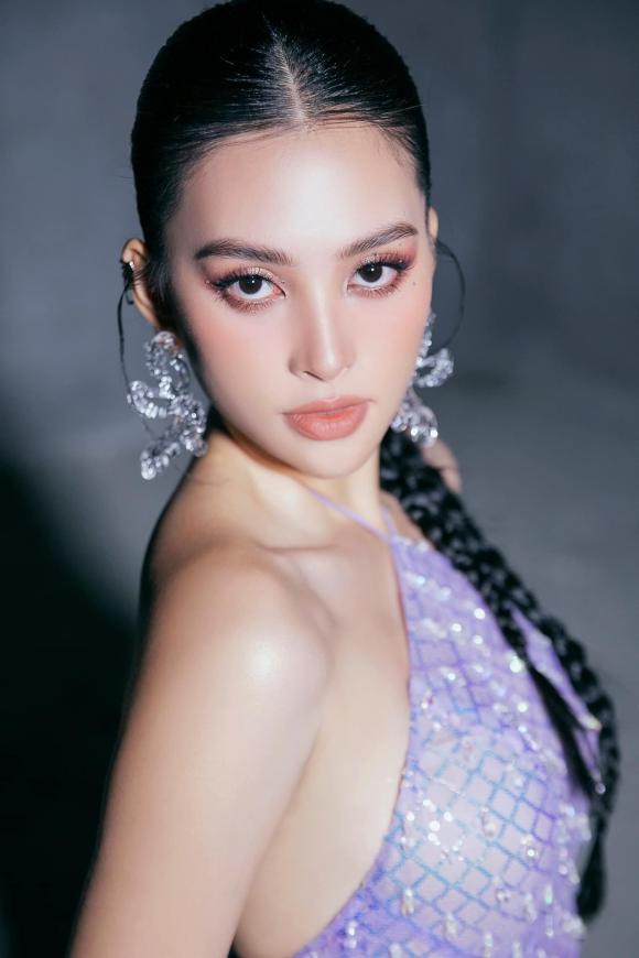Hoa hậu Tiểu Vy khiến dân tình 'bỏng mắt' với body hoàn hảo từng milimet 1 Hoa hậu Tiểu Vy khiến dân tình 'bỏng mắt' với body hoàn hảo từng milimet 1