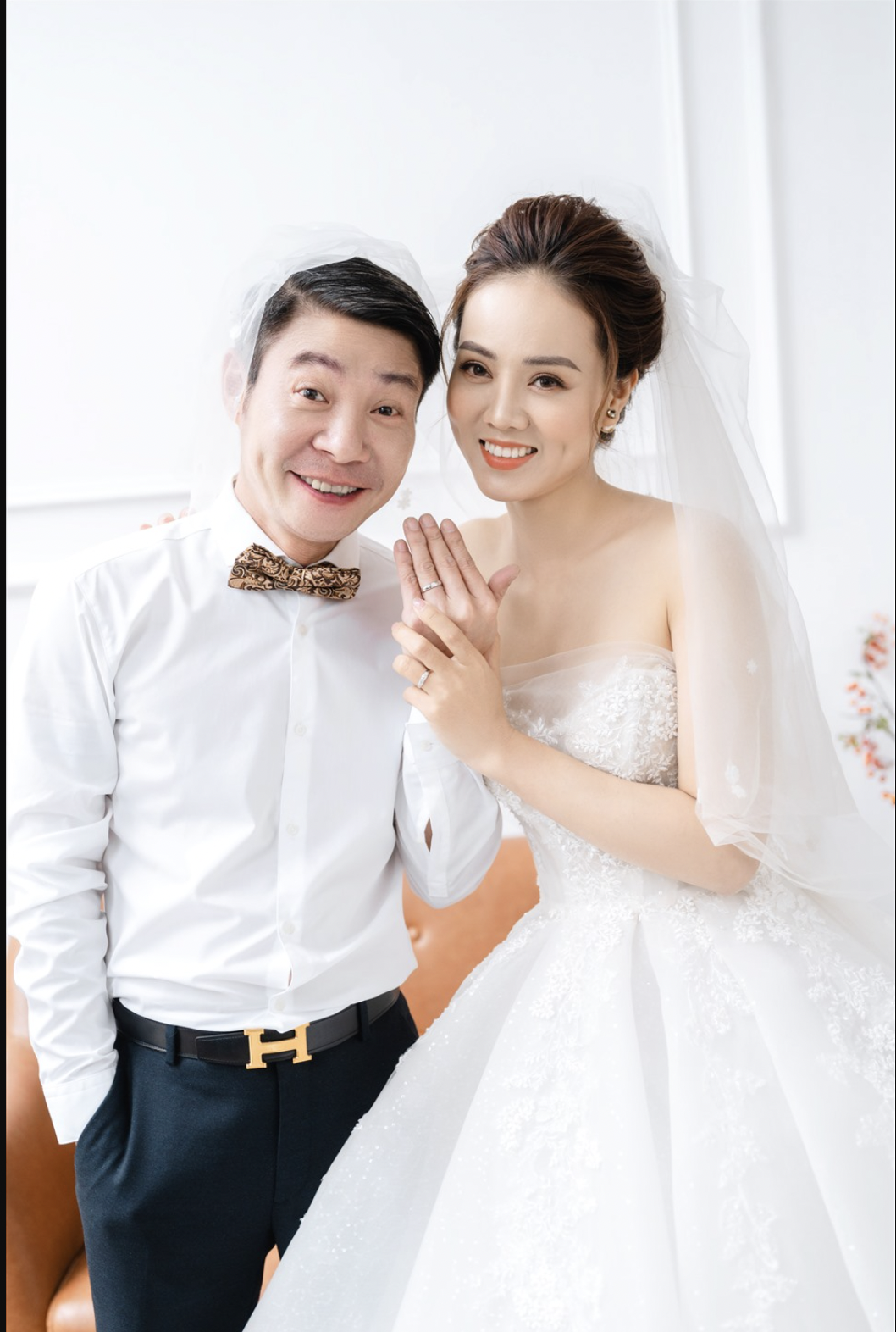 Bà xã Công Lý nức nở trải lòng khi bị dân tình liên tục phán xét 1 Bà xã Công Lý nức nở trải lòng khi bị dân tình liên tục phán xét 1