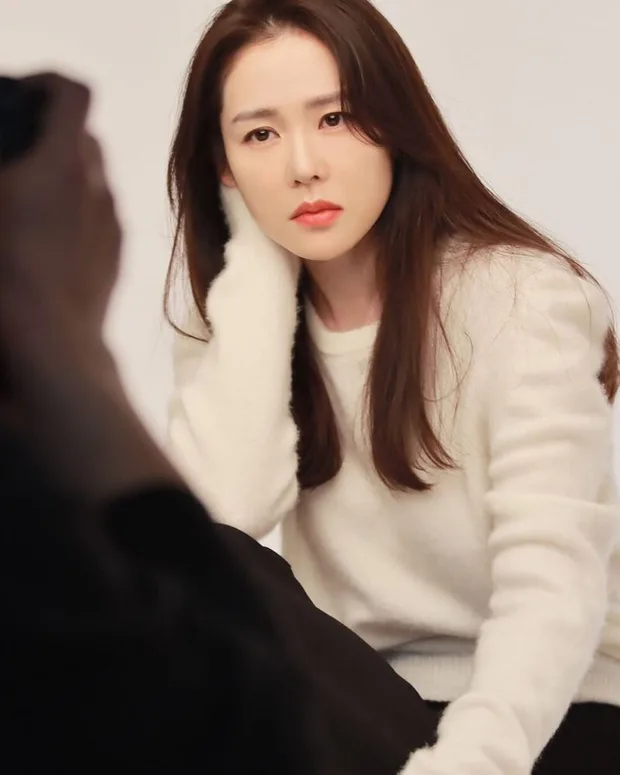 Bất mãn với ekip và bỏ phim, Son Ye Jin không ngờ người thế vai lại là tình đầu của Hyun Bin 3 Bất mãn với ekip và bỏ phim, Son Ye Jin không ngờ người thế vai lại là tình đầu của Hyun Bin 3