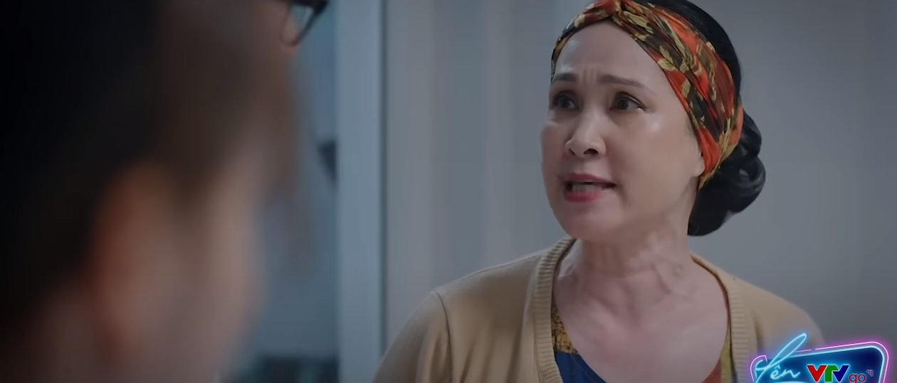 NSND Lan Hương liên tục bị gọi tên đến 'ức chế', muộn màng nói 2 từ 'biết thế' 1 NSND Lan Hương liên tục bị gọi tên đến 'ức chế', muộn màng nói 2 từ 'biết thế' 1