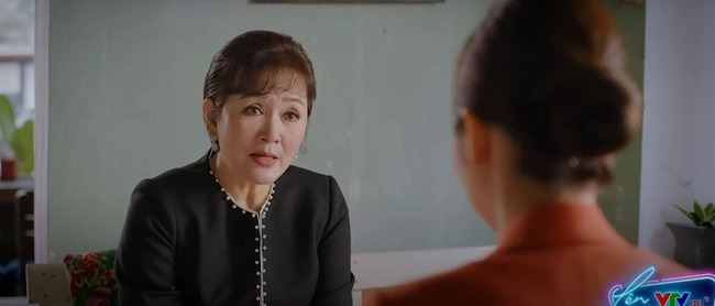 Thương ngày nắng về phần 2 tập 14: Màn 'bắt ghen' ngược đời của Khánh, bà Nhung 'ủ mưu' hạ bệ bố Duy 3 Thương ngày nắng về phần 2 tập 14: Màn 'bắt ghen' ngược đời của Khánh, bà Nhung 'ủ mưu' hạ bệ bố Duy 3