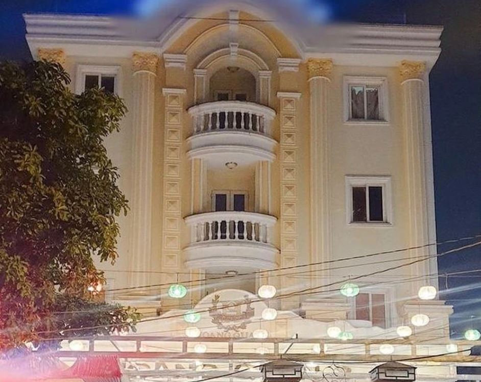 Soi cận cơ ngơi hoành tráng của Việt Hương bên trời Tây 7 Soi cận cơ ngơi hoành tráng của Việt Hương bên trời Tây 7