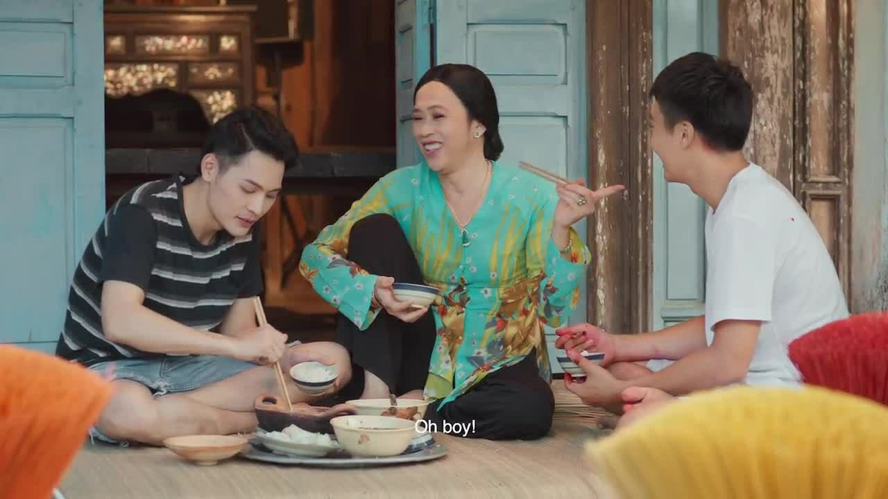Hoài Linh - Thủy Tiên và màn tái xuất 'không như mơ': Hết thời, muối mặt vì sự cố đều có đủ? 2 Hoài Linh - Thủy Tiên và màn tái xuất 'không như mơ': Hết thời, muối mặt vì sự cố đều có đủ? 2