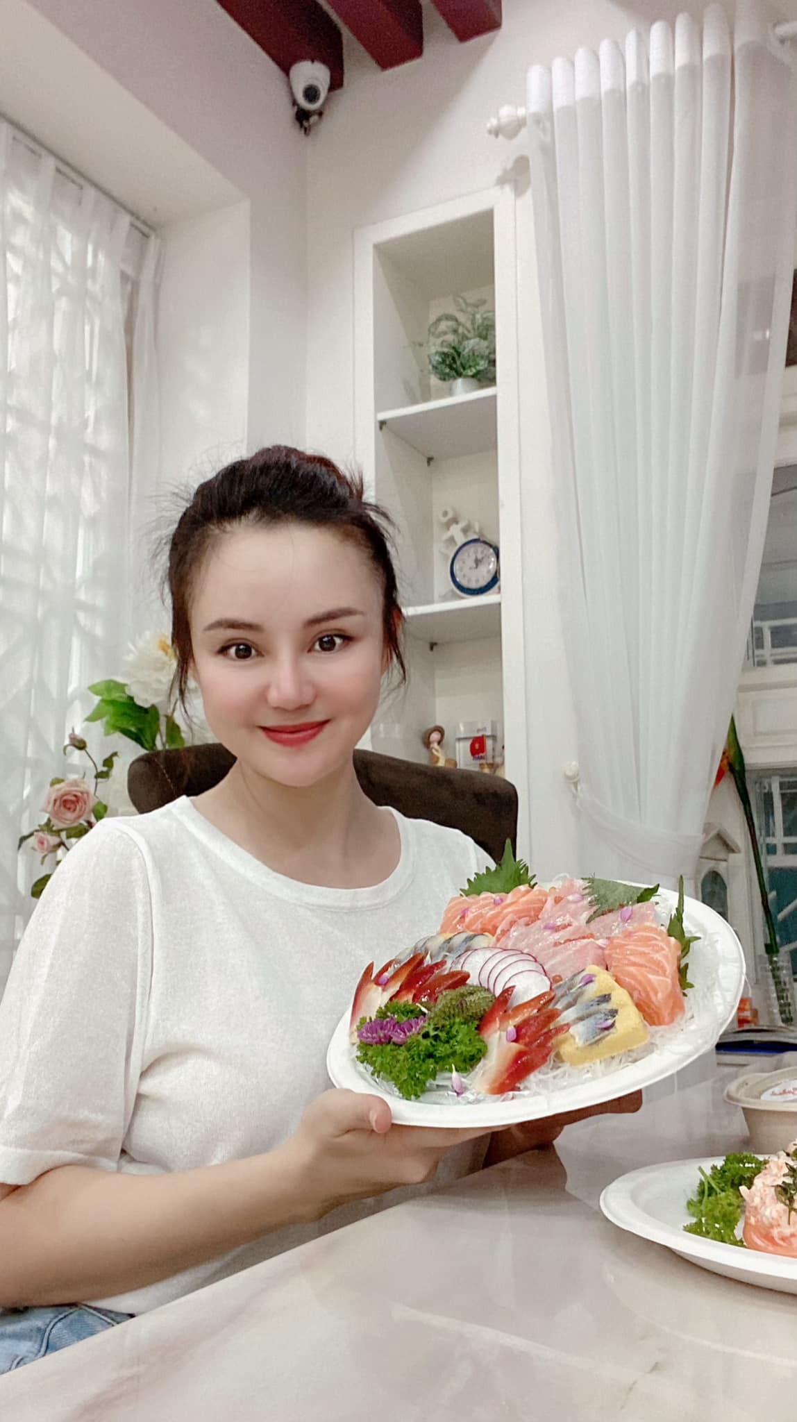Sau thời gian dài 'căng não', Vy Oanh hạ giọng nhắn nhủ khán giả một điều, là gì mà ai cũng rần rần đồng ý? 3 Sau thời gian dài 'căng não', Vy Oanh hạ giọng nhắn nhủ khán giả một điều, là gì mà ai cũng rần rần đồng ý? 3