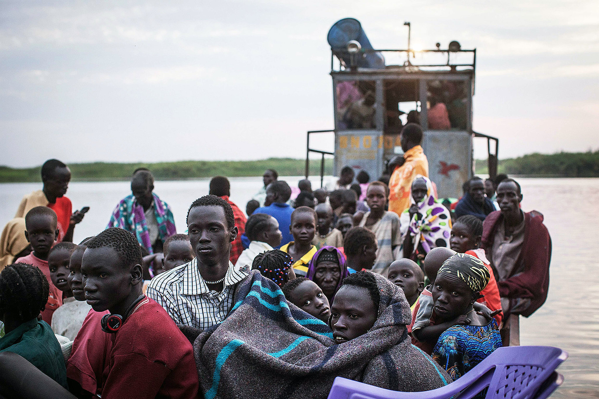 Hơn 200 phụ nữ và trẻ em chết do chìm phà ở Nam Sudan 6