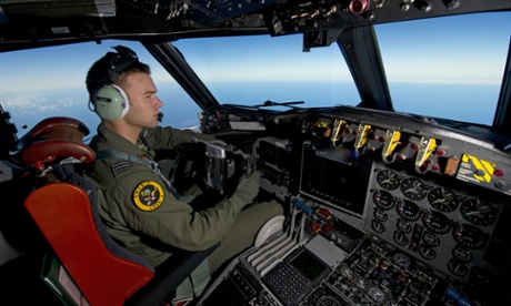 “Lùng sục” ngoài khơi Perth tìm máy bay MH370 trong đêm 5