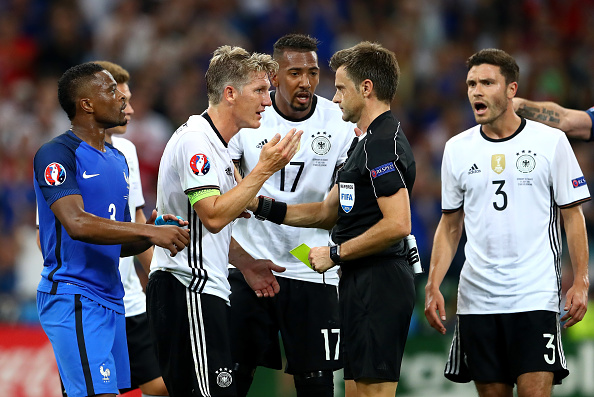 Tranh cãi bàn mở tỷ số của ĐT Pháp vào lưới tuyển Đức 1