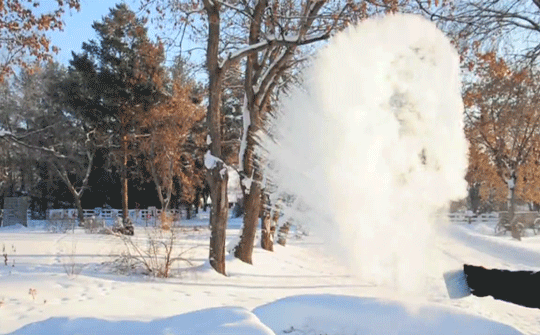 Tại sao đến nước sôi và bong bóng cũng có thể đóng băng trong mùa đông lạnh kỷ lục?