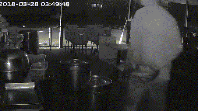 Mưu hèn kế 'bẩn' chốn thương trường: Chủ nhà hàng cay cú, bỏ phân, đi tiểu trộm vào nồi nấu của đối thủ