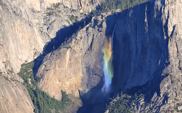 Chiêm ngưỡng 'dải cầu vồng' tuyệt đẹp, dài hơn 400m ở California, Mỹ