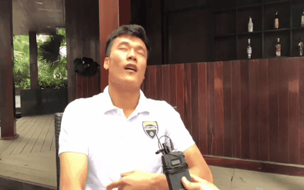 Bùi Tiến Dũng bật khóc khi được hỏi về những lời bình luận ác ý