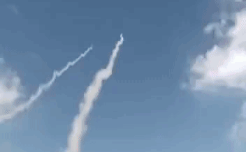 Nga công bố ảnh tên lửa mới, thông minh Mỹ tan xác ở Syria: 'Cú knock out' đúng thời điểm