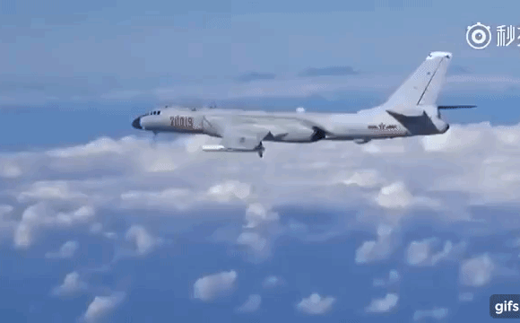 Lầu Năm Góc lên án Trung Quốc thử máy bay ném bom ở Hoàng Sa