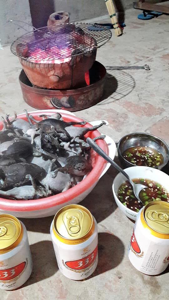 Góc đặc sản: Món ếch nướng cả con không bỏ gì hết khiến dân mạng băn khoăn có nên làm thử hay không - Ảnh 4. Góc đặc sản: Món ếch nướng cả con không bỏ gì hết khiến dân mạng băn khoăn có nên làm thử hay không 4