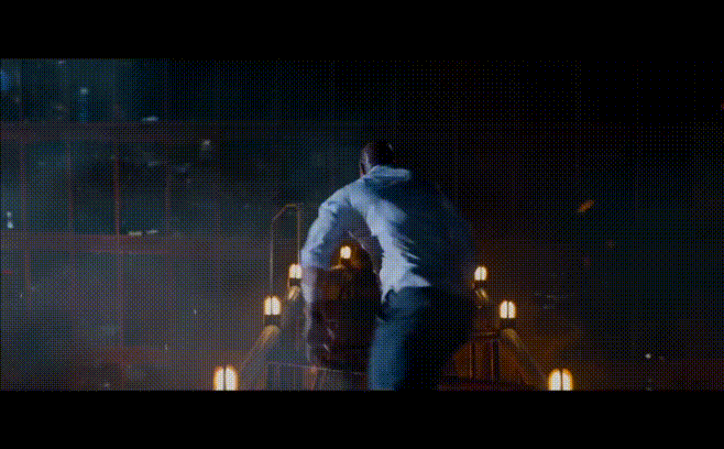 Dwayne Johnson làm người hùng cụt chân, gây thót tim và bất chấp mọi định luật vật lý!