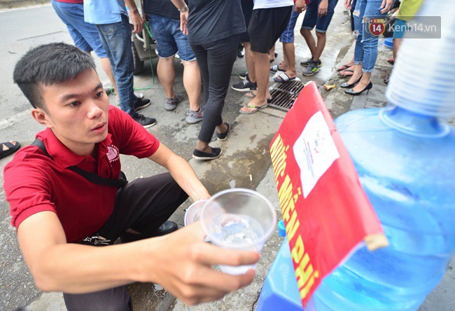Bữa cơm đủ đầy chỉ với 2.000 đồng cho người lao động nghèo tại Hà Nội 4
