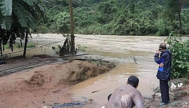 Lâm Đồng: Nam thanh niên đu dây vượt sông bị lũ cuốn trôi 1