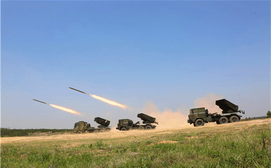 Thủy quân lục chiến có thể đến Đài Bắc vào tháng 9, Mỹ kích hoạt ngòi nổ eo biển Đài Loan?