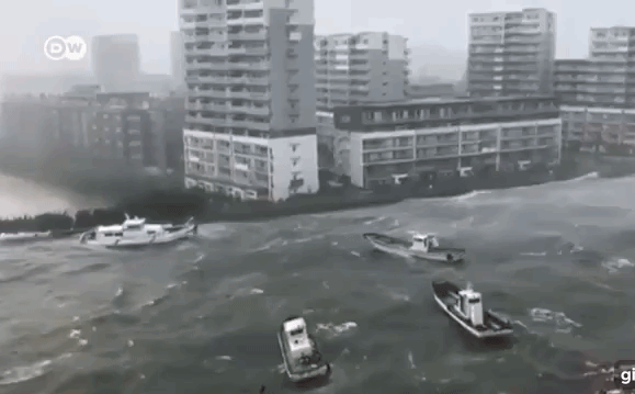 5 siêu bão mạnh nhất từng tấn công Nhật Bản: Bão Jebi 220km/h chưa là gì!