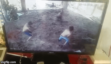 Con rể cũ mang hung khí sang nhà bố vợ điên cuồng truy sát