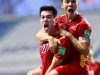 Tiến Linh như từ dưới đất chui lên, đánh đầu tung lưới Malaysia mở tỷ số cho đội tuyển Việt Nam