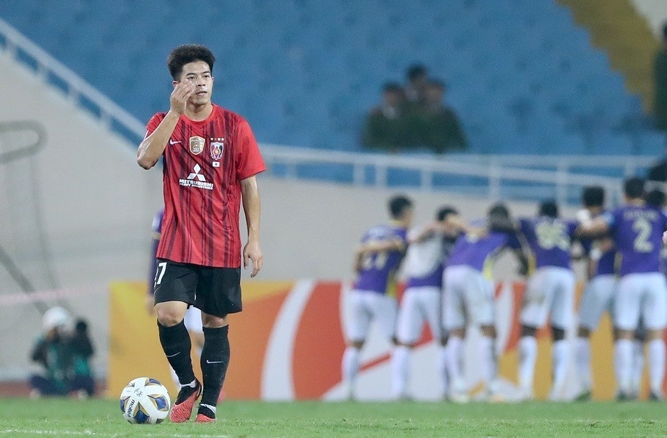 Tiền vệ Thái Lan đi vào lịch sử bóng đá Đông Nam Á Tinmoi