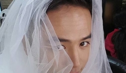 Facebook sao Việt: Diễn viên Văn Anh hóa cô dâu hài hước