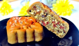 Cách làm bánh trung thu thập cẩm thơm ngon tại nhà