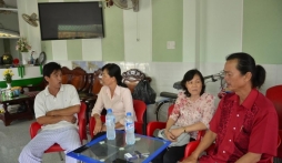 Vụ 'dìu' xe khách: Hành khách thoát chết muốn gặp anh Bắc để cảm ơn