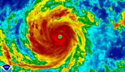 Siêu bão Meranti giật trên cấp 17, Biển Đông động dữ dội