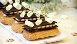 Bánh Éclair ngọt lịm của Pháp, bạn đã thử chưa?