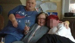 Em gái ngoại tình với chồng của chị sau cuộc hội ngộ 45 năm mất liên lạc