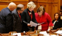 Nhiều đại cử tri Mỹ 'lật lọng' trong cuộc bỏ phiếu bầu tổng thống