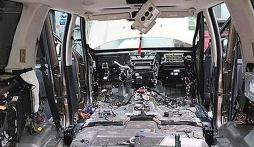 Land Rover bạc tỷ tan tành vì 1 con chuột: Đấu trí suốt 5 ngày không bắt nổi 'thủ phạm'