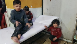 Báo Nga: 'Diễn viên' trong video tấn công hóa học ở Syria được trả công bằng gạo, bánh quy