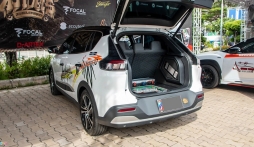 Vinfast VF e34 nâng cấp bộ loa 400 triệu đồng gây sốt, cách âm cực tốt