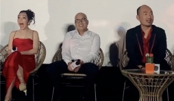 Thu Trang há hốc, Tiến Luật khó xử khi Trấn Thành bị 'cà khịa' ngay giữa họp báo