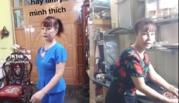 Quay clip chưa kịp chỉnh app, 'cô dâu 62 tuổi' Thu Sao lộ nhan sắc thật