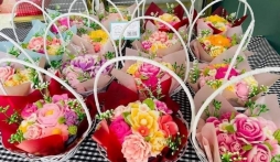 Ngày Nhà giáo Việt Nam 20/11: Những món quà độc đáo lại thiết thực để tặng thầy cô 